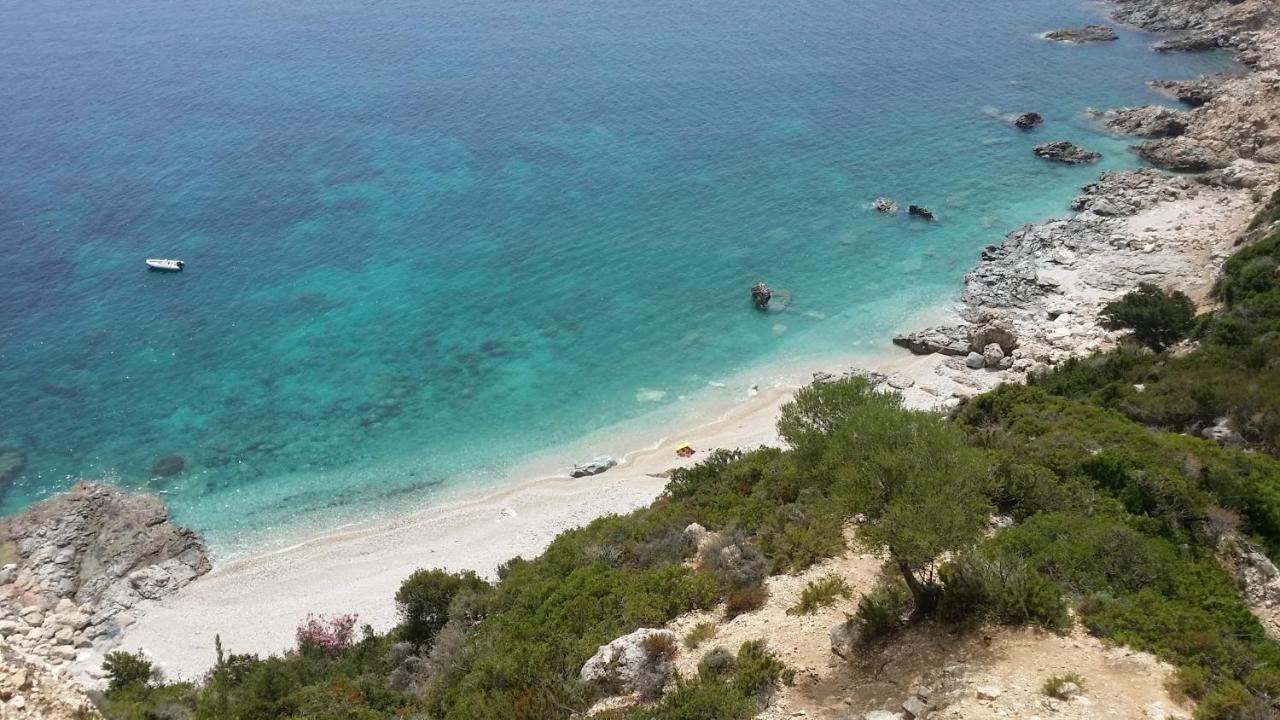 Appartamento tra mare e montagna Baunei Esterno foto
